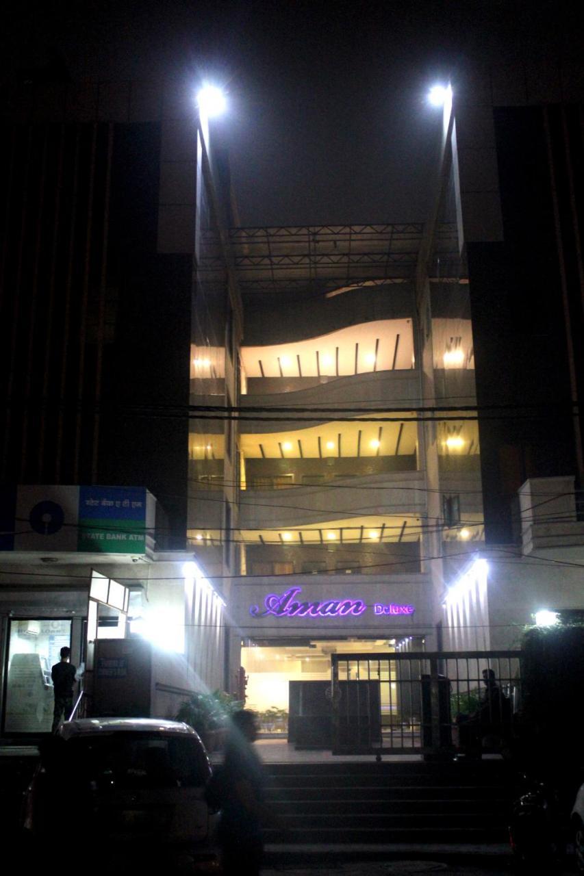 Aman Deluxe Nova Deli Exterior foto